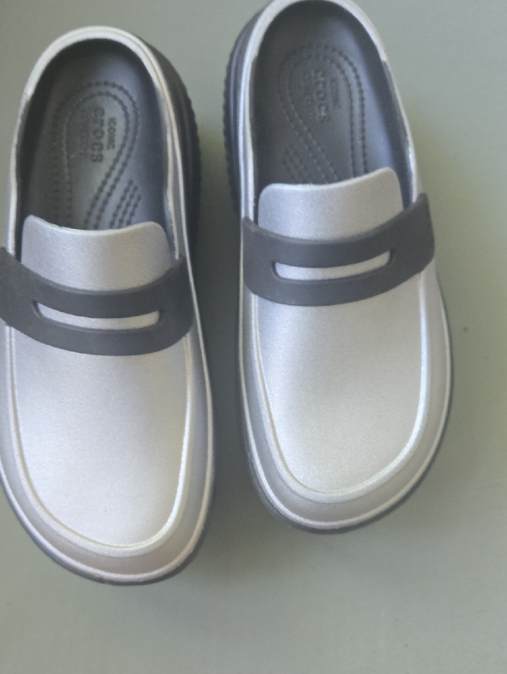 CROCS Metallic Silver Loafers with Black Strap